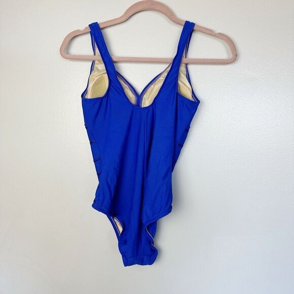 Mainstream Women’s size 8 One Piece Swimsuit - Picture 4 of 9